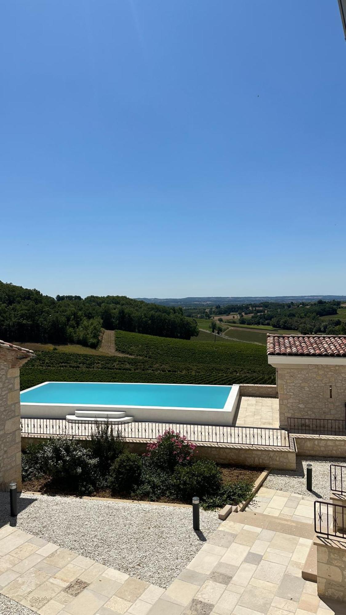 Chateau Lecusse - La Grande Roche - Hotel, Spa, Boutique & Restaurant Broze Exterior foto